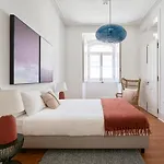 Sunny Pink Street Historical Apt, By Timecooler Apartamento