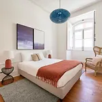 Sunny Pink Street Historical Apt, By Timecooler Apartamento *