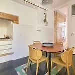 Apartamento Sunny Pink Street Historical Apt, By Timecooler *