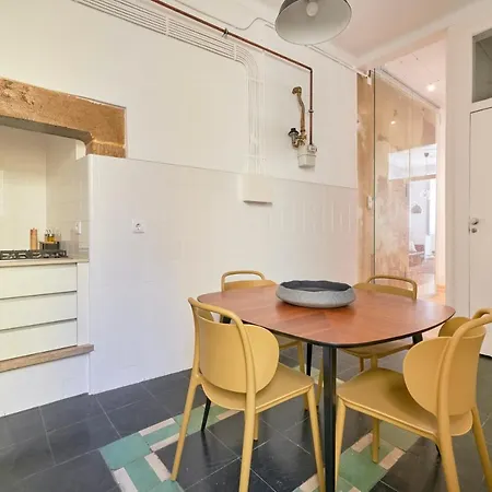 Appartement Sunny Pink Street Historical Apt, By Timecooler *