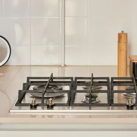 Sunny Pink Street Historical Apt, By Timecooler Apartman Lisboa