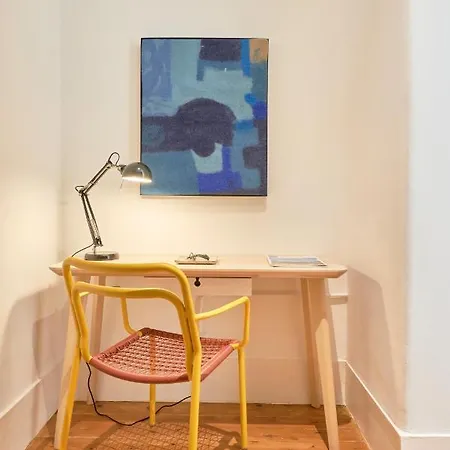 Sunny Pink Street Historical Apt, By Timecooler Apartman Lisboa