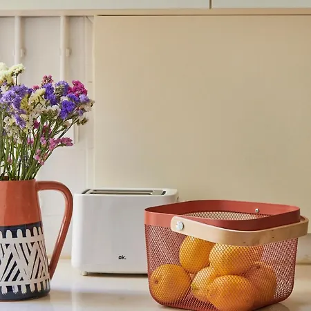 Sunny Pink Street Historical Apt, By Timecooler Lägenhet Lisboa